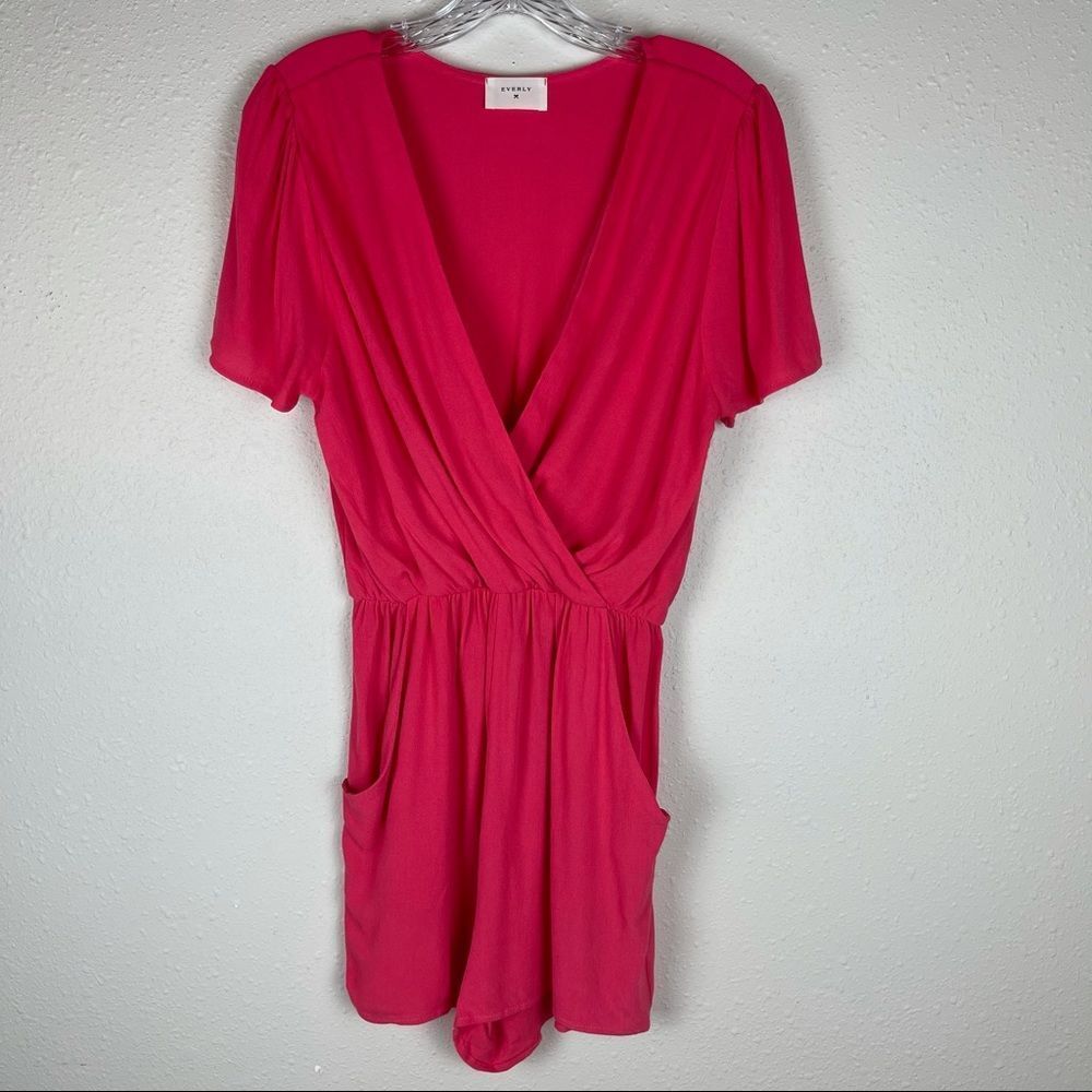 Everly Coral Romper Size Small